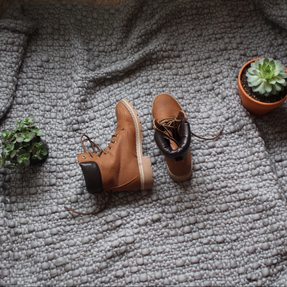 brown boots size 8